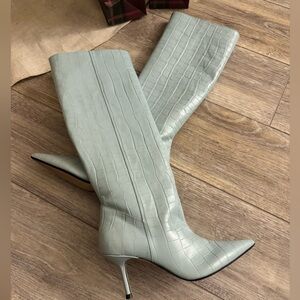 NWT ZARA BABY BLUE CROC BOOTS